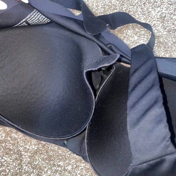 VICTORIA'S SECRET bra Knockout High Impact Front-Close Sports Bra 38 DD - Picture 2 of 6